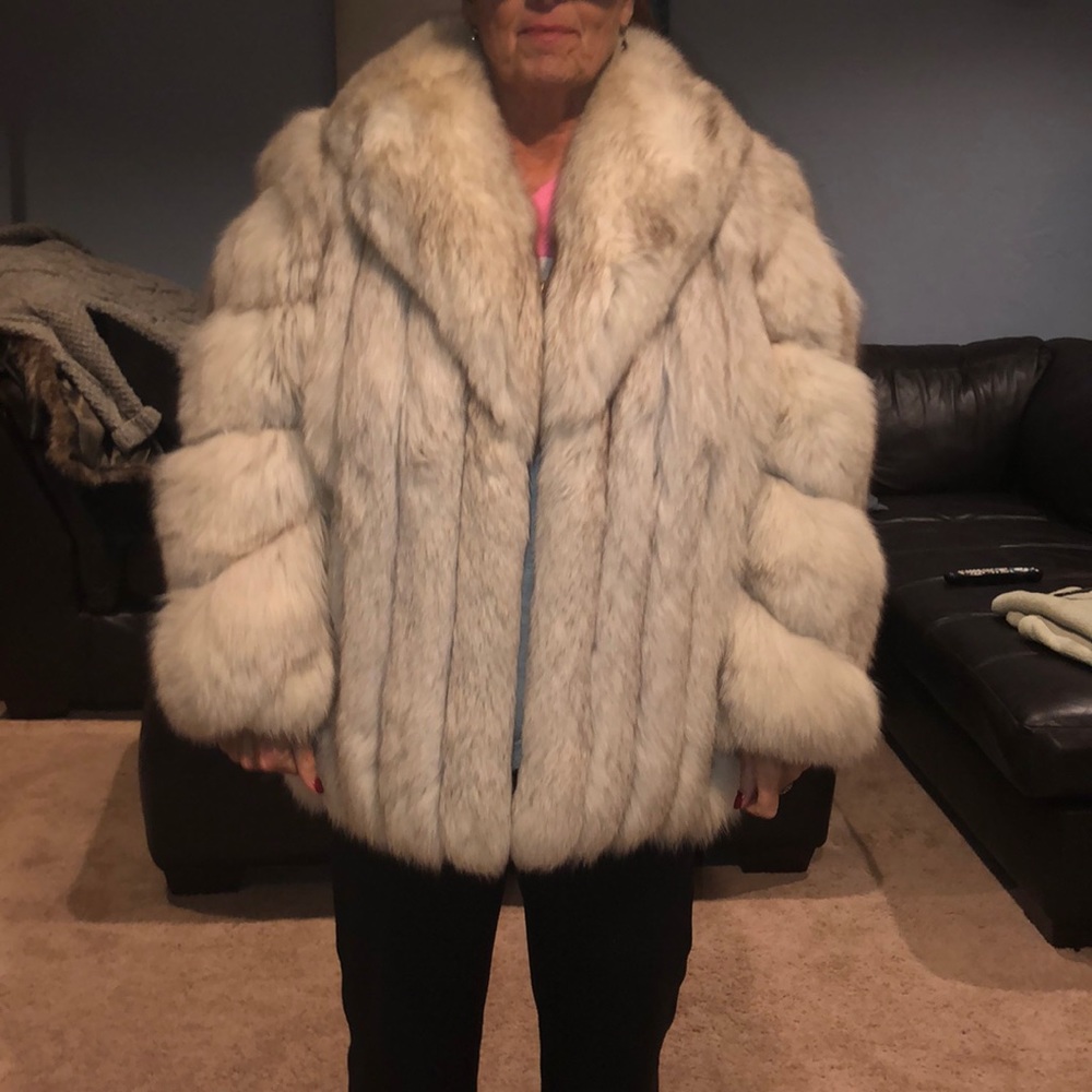 Fur jacket - Picture 3 of 7
